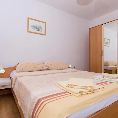 Holidays Slanada With Terrace And Sea View, Near The & Town Trogir, Free Parking, Quiet Place On Peninsula Ciovo Apartament Trogir