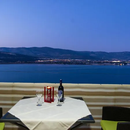 Holidays Slanada With Terrace And Sea View, Near The & Town Trogir, Free Parking, Quiet Place On Peninsula Ciovo Apartament