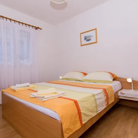 Apartament Holidays Slanada With Terrace And Sea View, Near The & Town Trogir, Free Parking, Quiet Place On Peninsula Ciovo