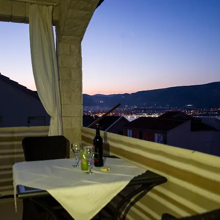 Holidays Slanada With Terrace And Sea View, Near The & Town Trogir, Free Parking, Quiet Place On Peninsula Ciovo Apartament