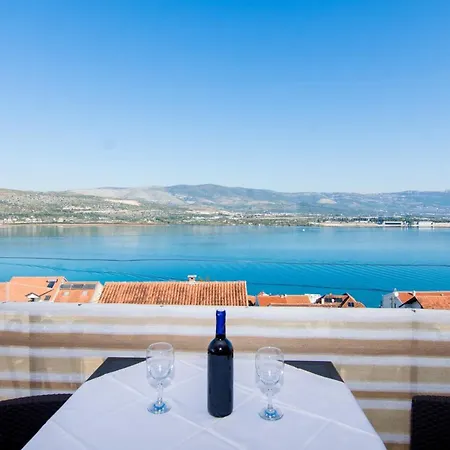 Holidays Slanada With Terrace And Sea View, Near The & Town Trogir, Free Parking, Quiet Place On Peninsula Ciovo Apartament