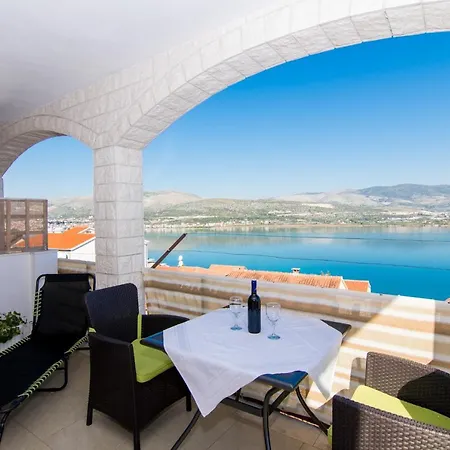 Apartament Holidays Slanada With Terrace And Sea View, Near The & Town Trogir, Free Parking, Quiet Place On Peninsula Ciovo *