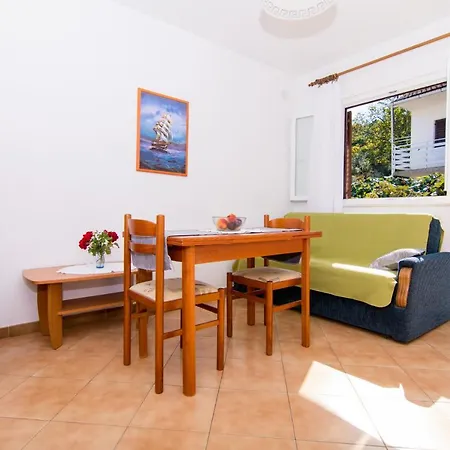 Holidays Slanada With Terrace And Sea View, Near The & Town Trogir, Free Parking, Quiet Place On Peninsula Ciovo Apartament Trogir