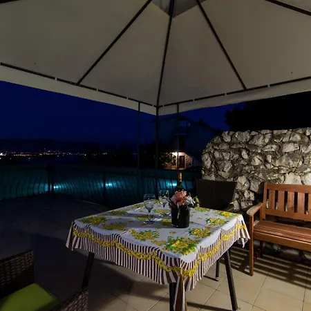 Apartment Holidays Slanada With Terrace And Sea View, Near The & Town Trogir, Free Parking, Quiet Place On Peninsula Ciovo Trogir