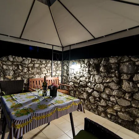 Holidays Slanada With Terrace And Sea View, Near The & Town Trogir, Free Parking, Quiet Place On Peninsula Ciovo Trogir