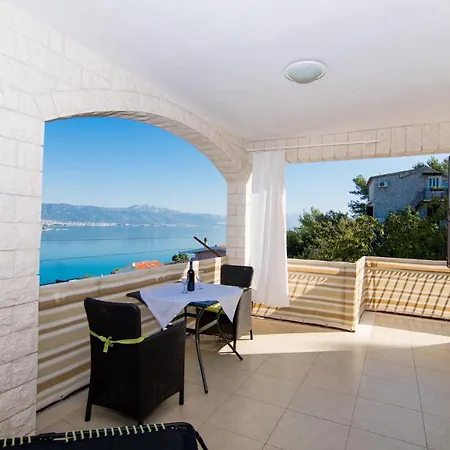 Holidays Slanada With Terrace And Sea View, Near The & Town Trogir, Free Parking, Quiet Place On Peninsula Ciovo Apartament Trogir